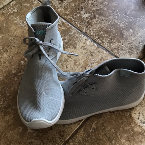 Shoes, Bobs - Picture 1 of 2